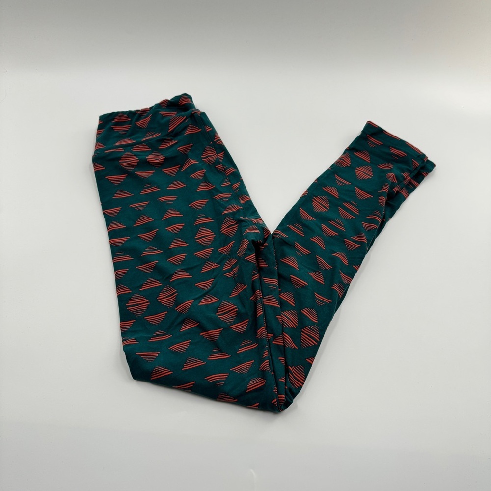 LuLaRoe One Size (OS) Leggings – Buttery Soft Stretchy Printed Leggings